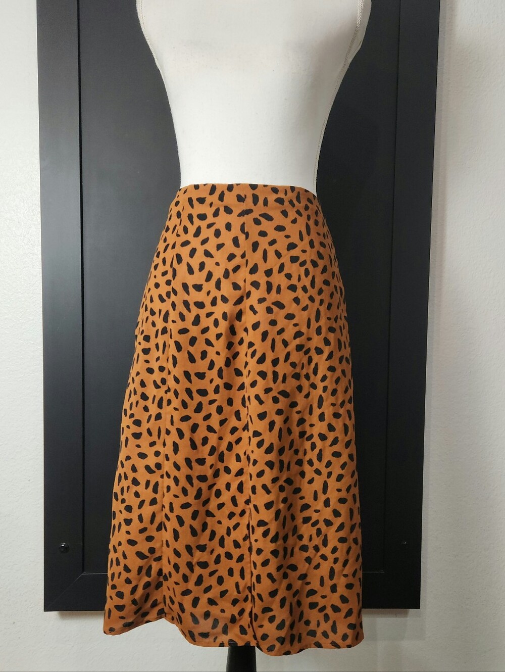 Everly Animal Print Split Midi Skirt, Size Small – Versatile Slit